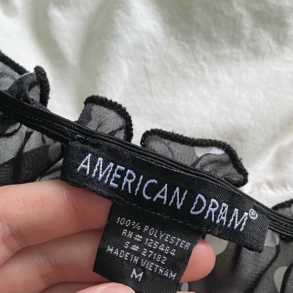 Crop Top With Polka Dots - Picture 4 of 4